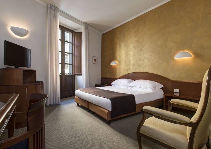 Standard triple room Hotel Tiferno Città di Castello, Umbria