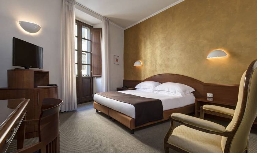 Camera doppia standard ad uso singola Hotel Tiferno Città di Castello, Umbria Camera doppia standard ad uso singola Hotel Tiferno Città di Castello, Umbria