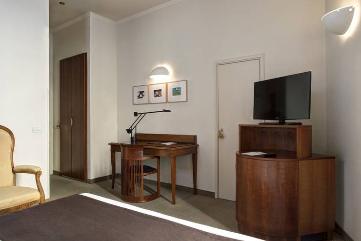 Standard double room Hotel Tiferno Città di Castello, Umbria Standard double room Hotel Tiferno Città di Castello, Umbria