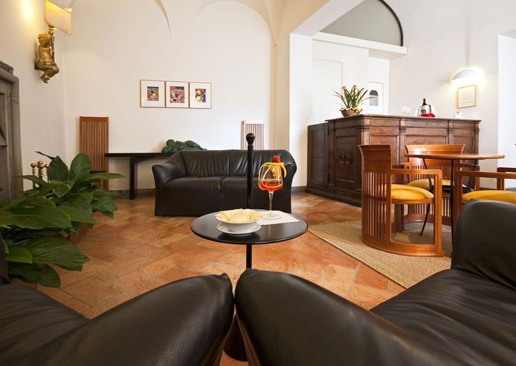 Il Caminetto Bar Hotel Tiferno Città di Castello, Umbria Il Caminetto Bar Hotel Tiferno Città di Castello, Umbria